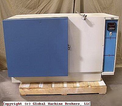 Tenney btc benchtop temperature chamber, 20