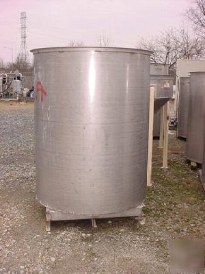 Approx 900 gal vertical type 304 stainless steel tank