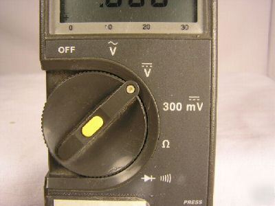 Fluke 70 series ii handheld digital multimeter