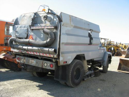 1987 ford F700 diesel sweeper street cleaner