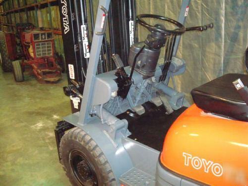 1997 toyota 5,000 lb forklift pneumatic tires 5000# 