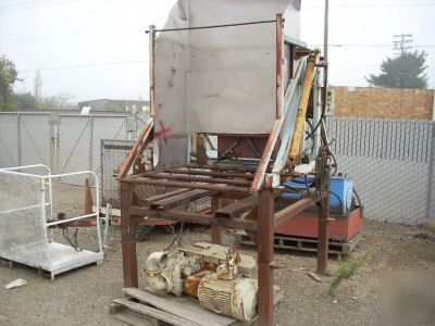 Bin dumper, 3HP hydraulic system for 52 inch cube