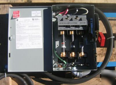 Acme transformer 480V to 240/120V 15KVA w/ge disconnect