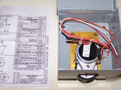 Aquamatic series 48 motorized stagers with enclosure