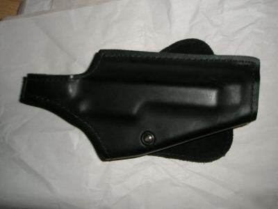 Like new safariland paddle holster 