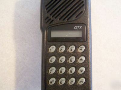 Motorola gtx 800 mhz handheld w/2 chargers trunking