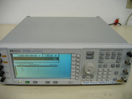 Agilent hp E4432B signal generator, 250KHZ - 3GHZ opts