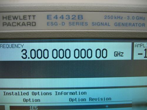 Agilent hp E4432B signal generator, 250KHZ - 3GHZ opts