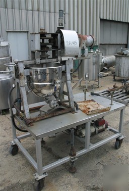 Used: lee kettle, 10 gallon, 304 stainless steel. 18