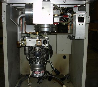 Varian model 947 mass spectrometer leak detector