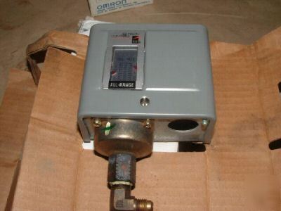 Johnson controls P70CA-61 all-range differential press.