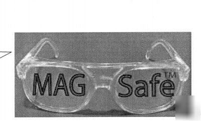 Mag safe magnifying safety glasses