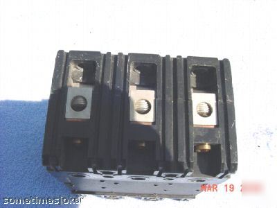 Square d.40 amp.3POLE 240VOLT cat# FAL32040