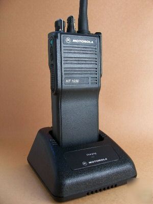 New mint motorola HT1000 vhf 16-ch radio w/ accessories