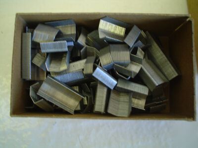 7 boxes of 651339 staples similar to bostitch sccr 1/4