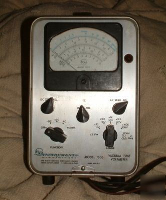 Vintage rd instrument vacuum tube voltmeter model 1600