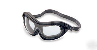 Uvex fury goggle