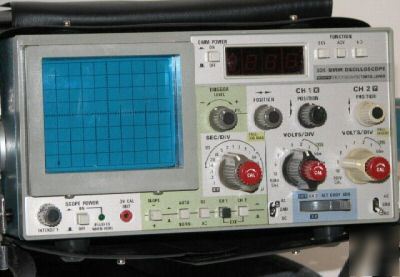 Sony/tektronix 305 analog oscilloscope w/ dmm digital