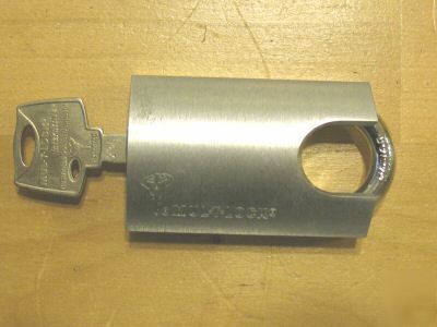 Mul-t-lock g-47 high security padlock