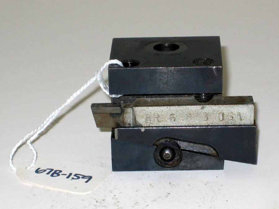 Hardinge wedge-type tool holder D9