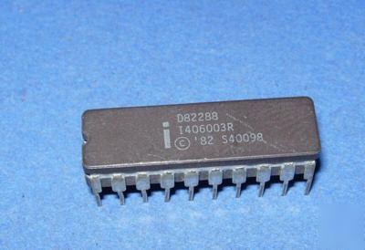 Intel D82288 20-pin cerdip cpu vintage 82288N P82288