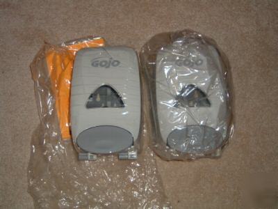 New gojo fmx 12 hand dispenser 1.25L - lot of 2 - 