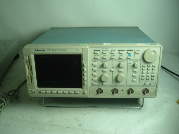 Tektronix 4-ch color digitizing oscilloscope tds 544A