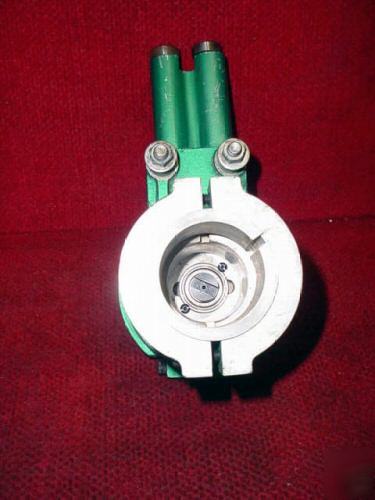 Commander adjustable 2 spindle drill head, model 200 