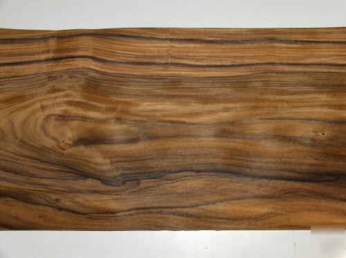 Incredible rosewood veneer 