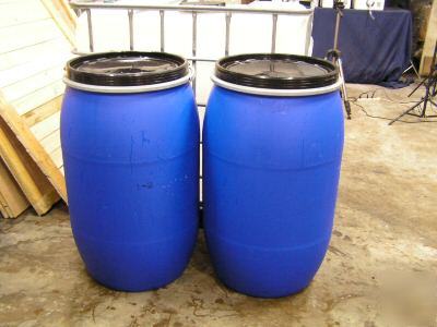 Plastic barrel 55 gal biodiesel water oil with lid