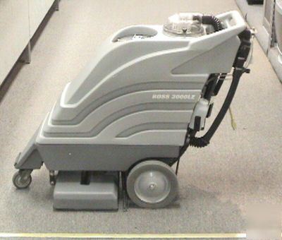 Frontier boss 2000LE carpet extractor ** mint **