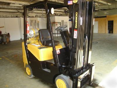 2003 daewoo forklift, 5000LB capacity forklift