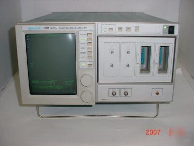 Tektronix 11802 20GHZ digital sampling oscilloscope 