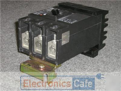Square d powerpact 240V 10KA circuit breaker qb-150