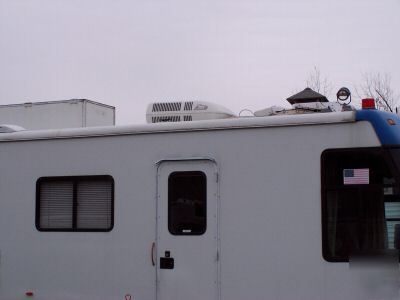 Mobile command post rv motosat office motorhome trailer